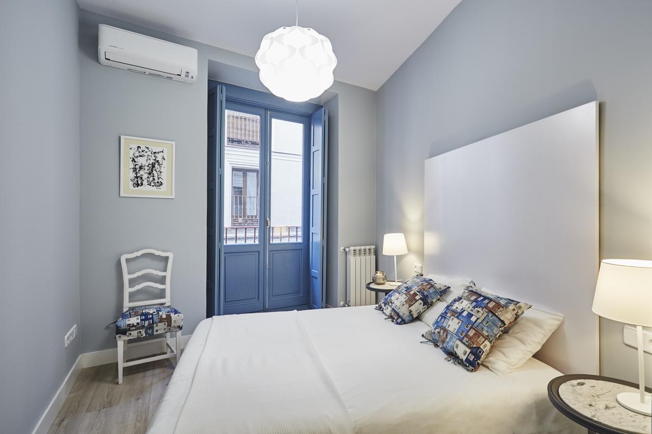 BRIGHT NEW APARTMENT in FUCAR STREET Мадрид Екстериор снимка