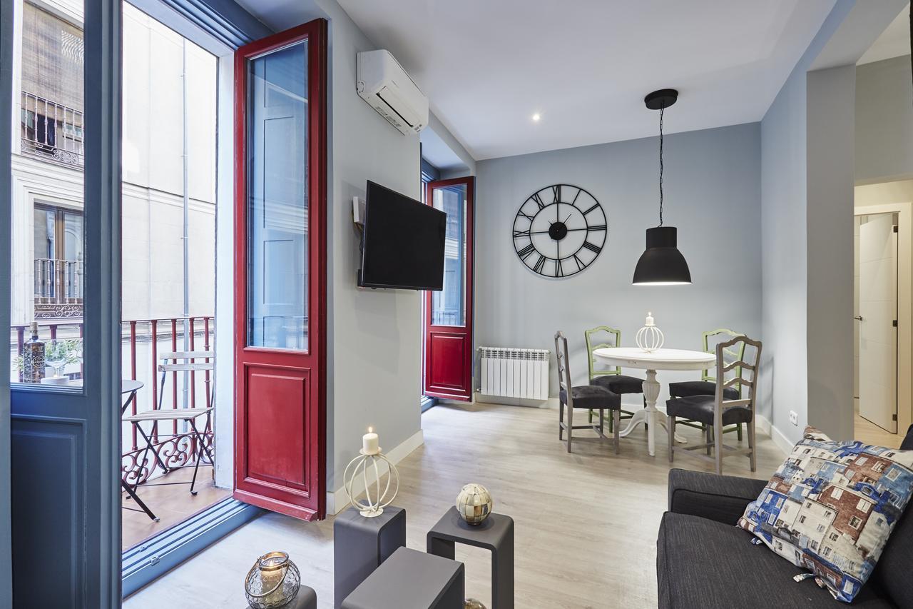 BRIGHT NEW APARTMENT in FUCAR STREET Мадрид Екстериор снимка