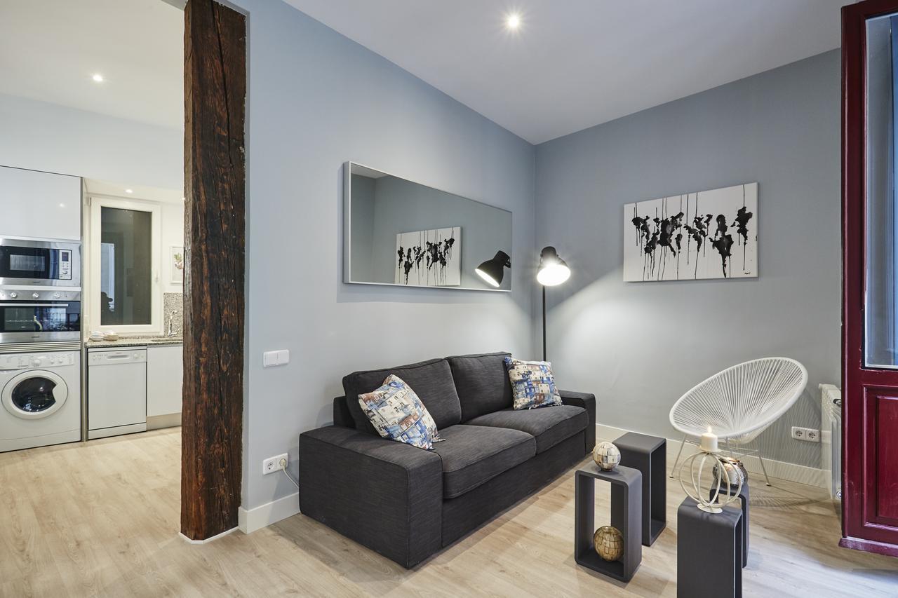 BRIGHT NEW APARTMENT in FUCAR STREET Мадрид Екстериор снимка